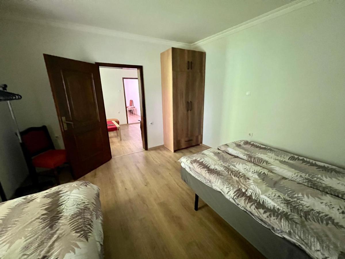 סקופיה Home Base Apartments מראה חיצוני תמונה