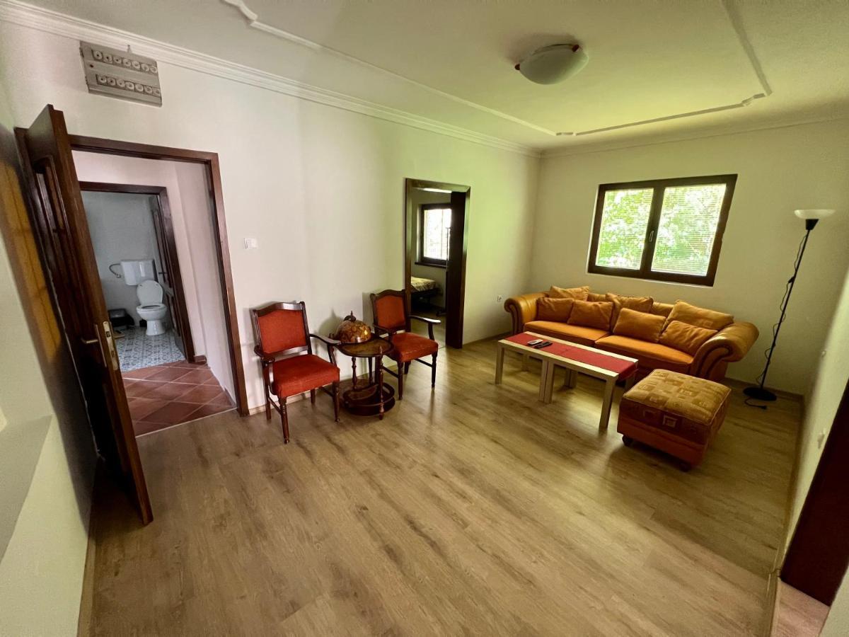 סקופיה Home Base Apartments מראה חיצוני תמונה