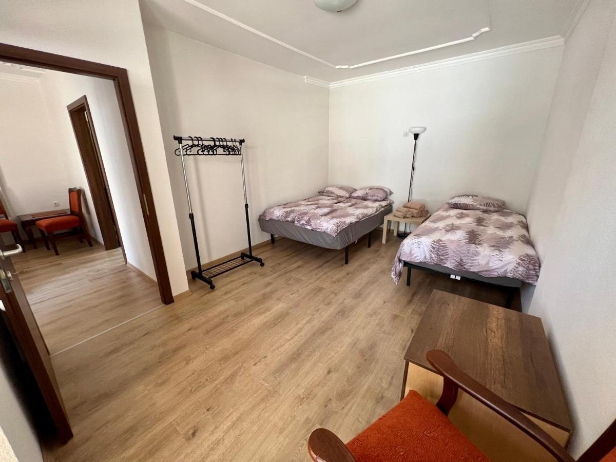 סקופיה Home Base Apartments מראה חיצוני תמונה